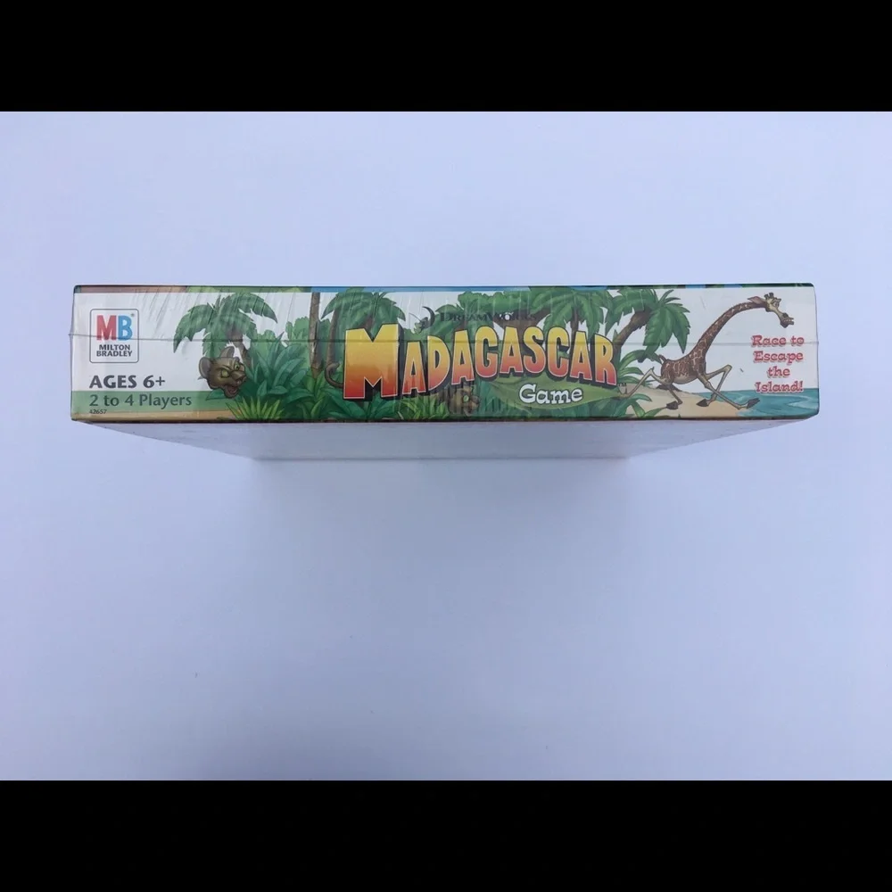 Madagascar Board Game Milton Bradley 2005 Race To Escape The Island New Sealed